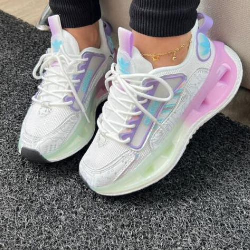 24 Adidas Galaxy