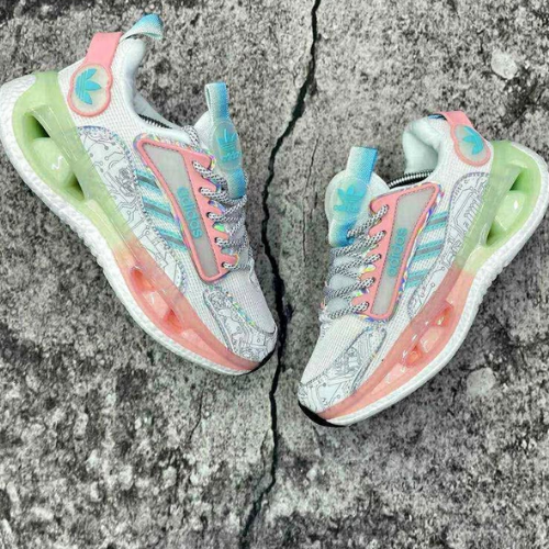 26 Adidas Galaxy