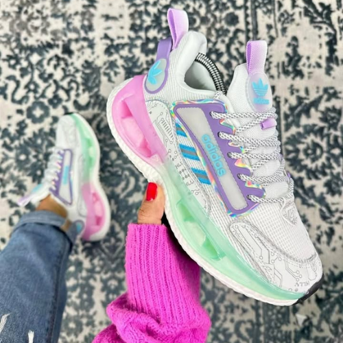 27 Adidas Galaxy