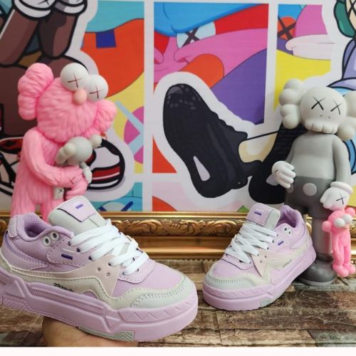 37 Adidas Tb