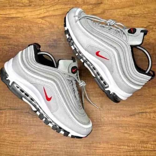41 Nike 2000
