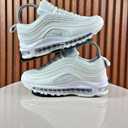 42 Nike 2000