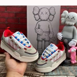 Adidas 2000